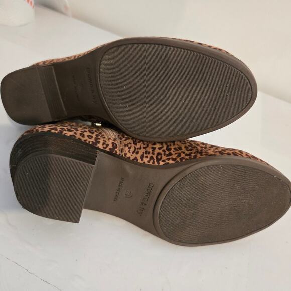 Crown & Ivy Flaunting  Bold leopard print  Kendall Booties - Picture 10 of 10